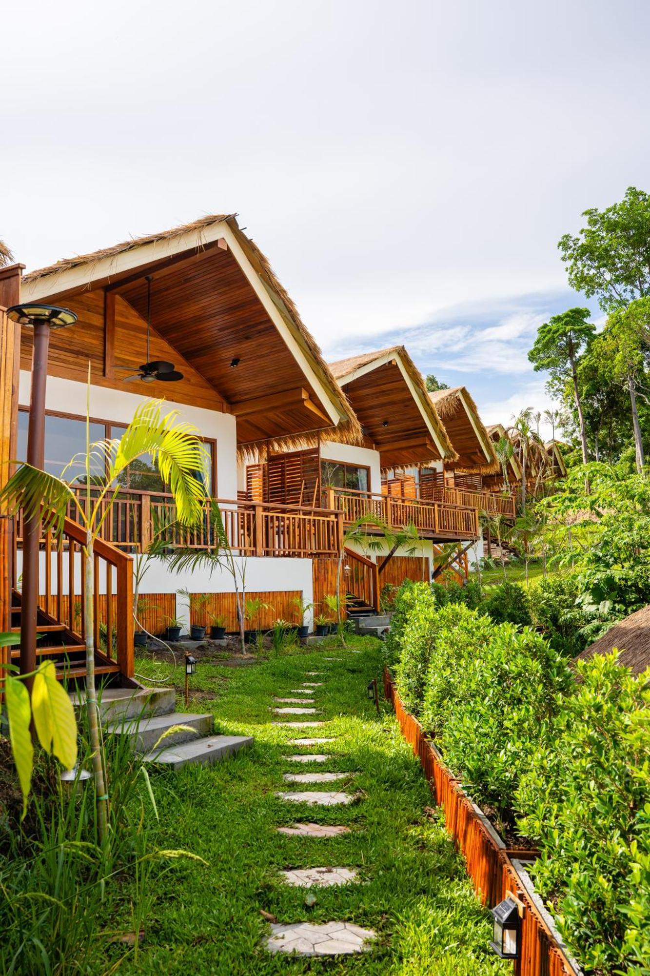 Ten Moons Sunset Villas Koh Lipe Exterior photo